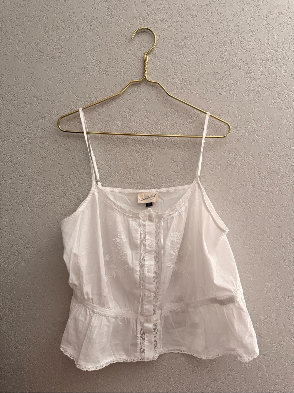 Universal Thread White Cotton Embroidered Spaghetti Strap Camisole